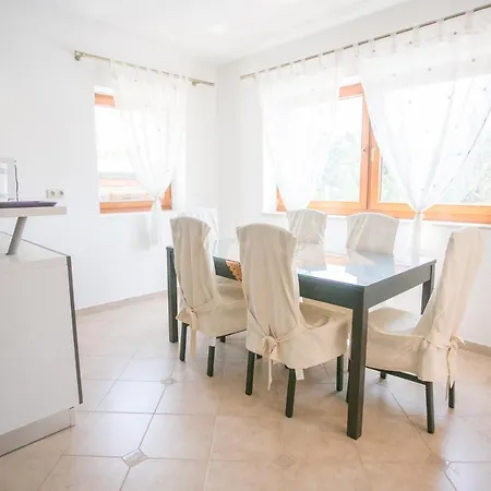 Family Friendly House With A Swimming Pool Buici, - 19720 Hébergement de vacances