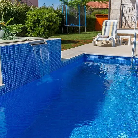 Hébergement de vacances Family Friendly House With A Swimming Pool Buici, - 19720 Poreč